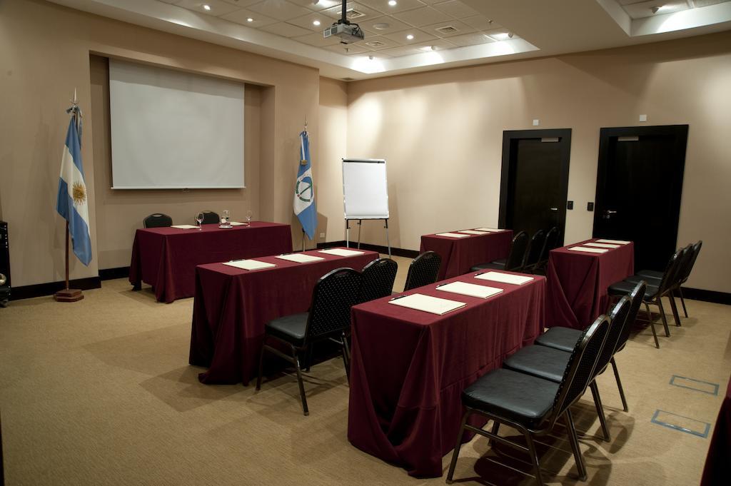 ניוקואן Hotel Casino Magic מראה חיצוני תמונה